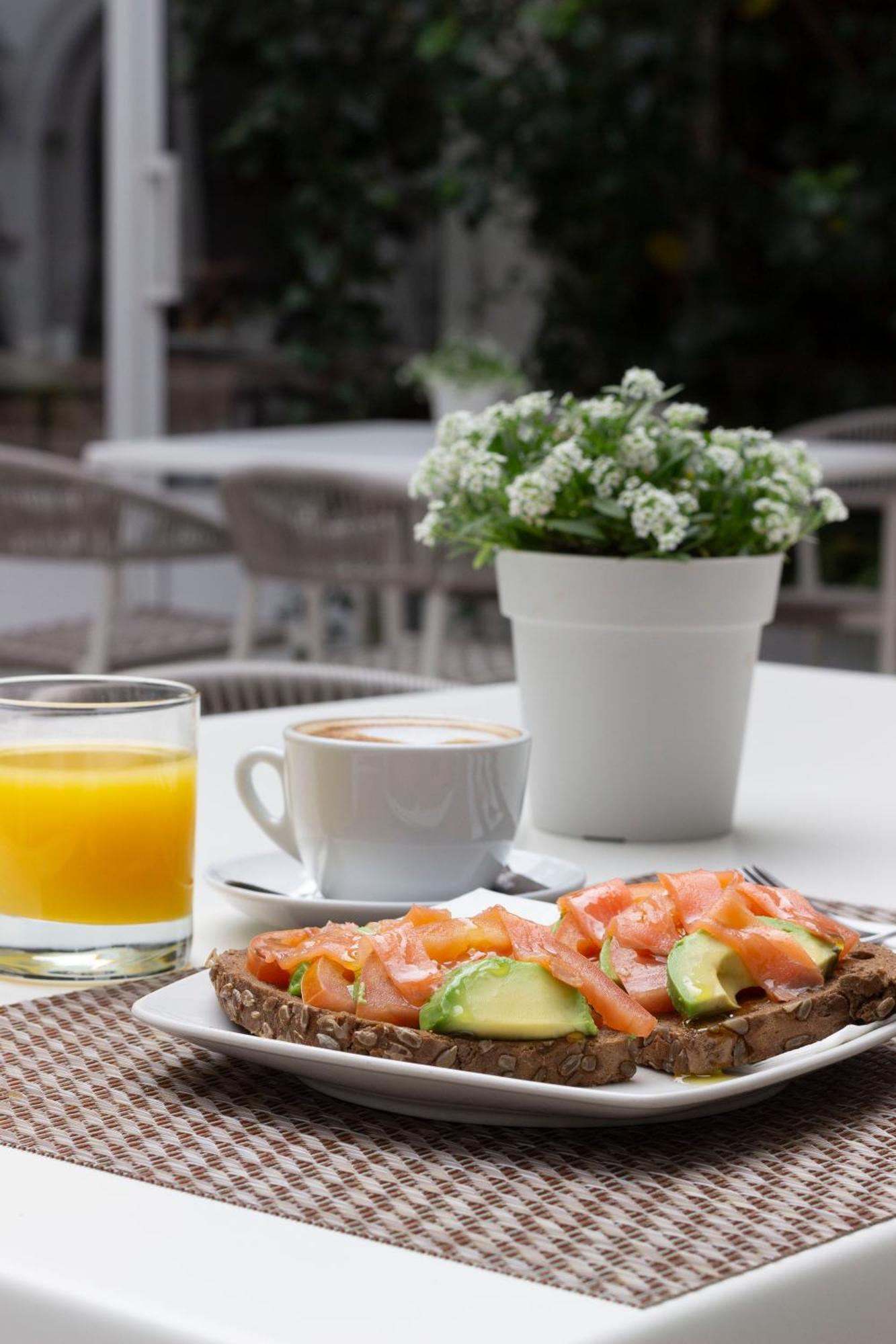 Alboran Algeciras Hotel Eksteriør billede